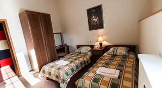 Гостиница Абрамцево Хотьково Стандартный двухместный номер с 1 кроватью или 2 отдельными кроватями-7
